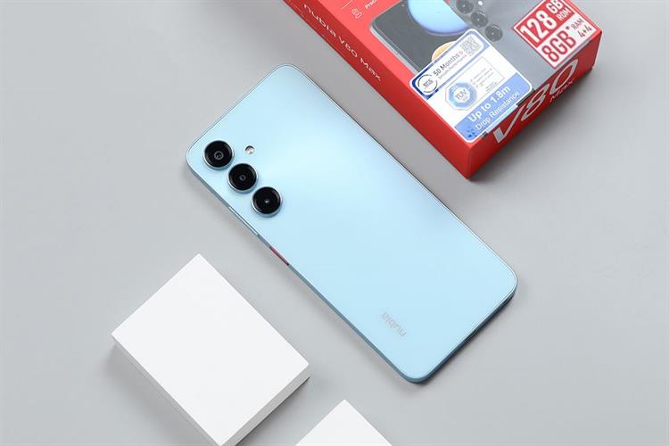 ZTE NUBIA V80 MAX 8GB 128GB PIN 6000mAh